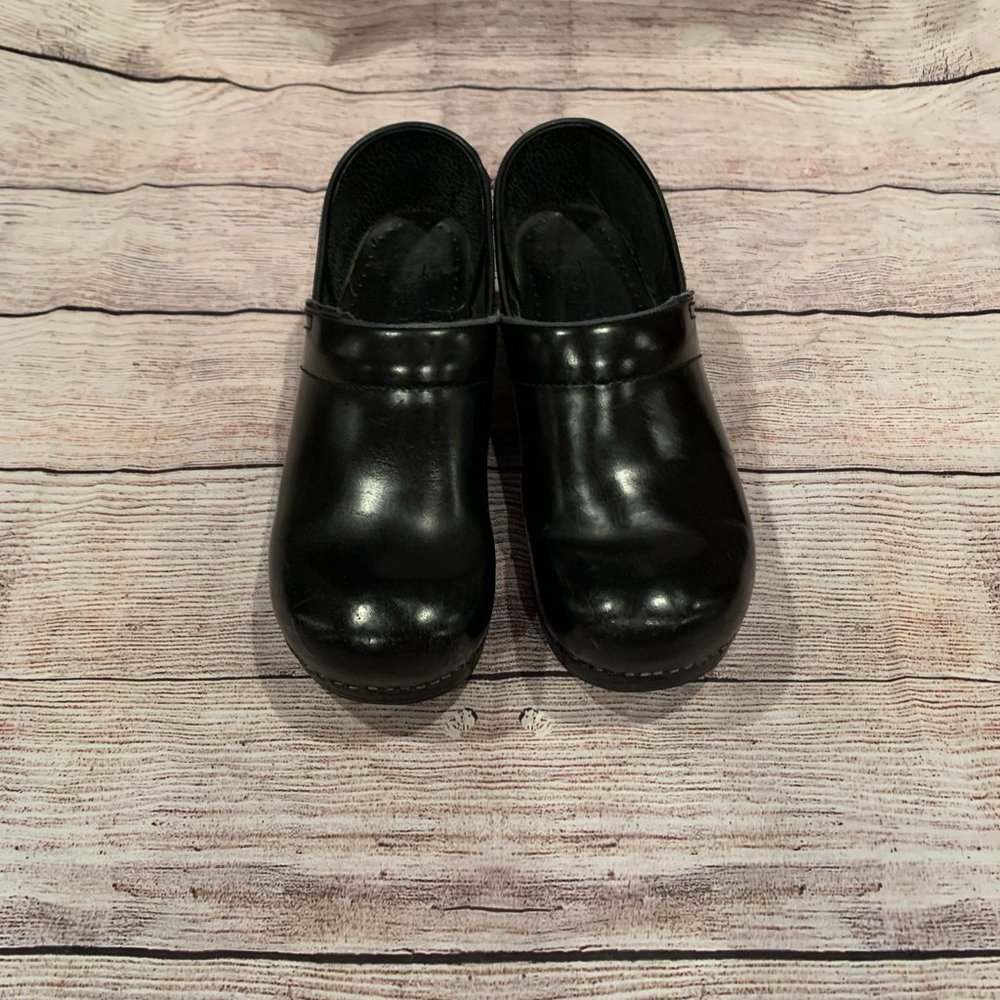 Dansko Black Leather Clogs Size 42 Narrow